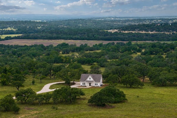 105 Colette Ln, Blanco, TX