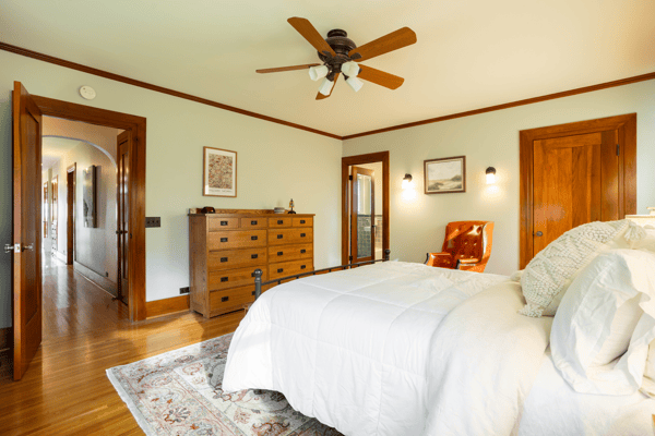 209 N Sunset Pl, Monrovia, CA