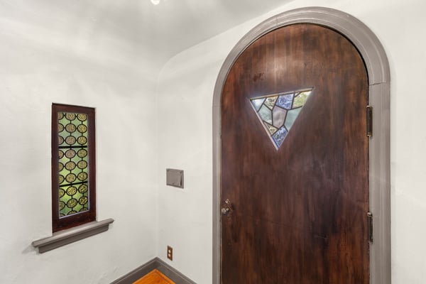 7332 Country Club DR, Saint Louis, MO