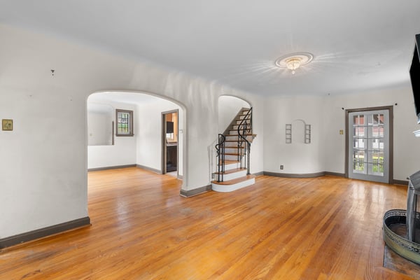 7332 Country Club DR, Saint Louis, MO