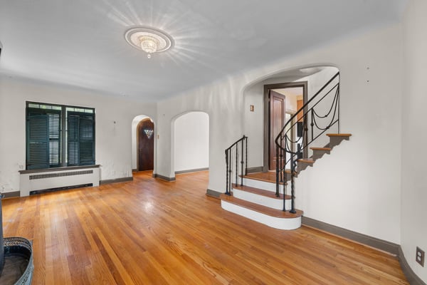 7332 Country Club DR, Saint Louis, MO