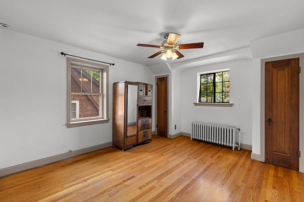 7332 Country Club DR, Saint Louis, MO