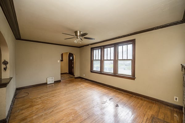 817 Abston Ave, Ferguson, MO