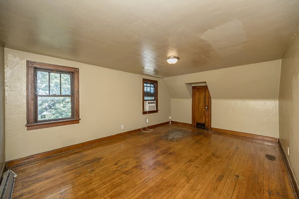 817 Abston Ave, Ferguson, MO