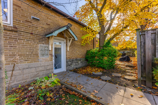 227 Ava Rd, York, ON