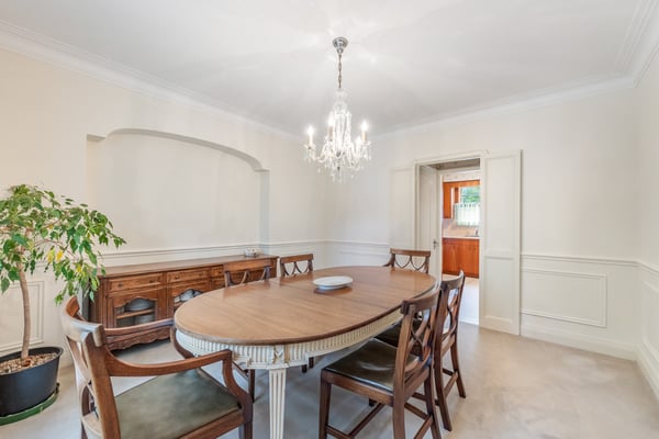46 Ridge Hill Dr, Toronto, ON