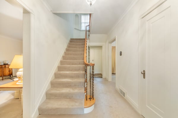 46 Ridge Hill Dr, Toronto, ON