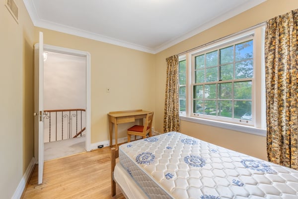 46 Ridge Hill Dr, Toronto, ON