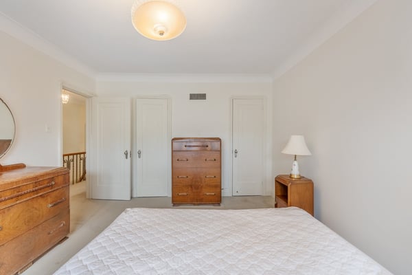 46 Ridge Hill Dr, Toronto, ON