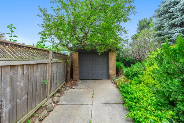 46 Ridge Hill Dr, Toronto, ON