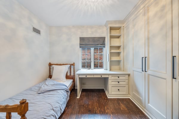 57 Ridge Hill Dr, Toronto, ON