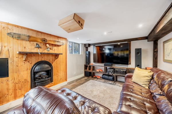 57 Ridge Hill Dr, Toronto, ON