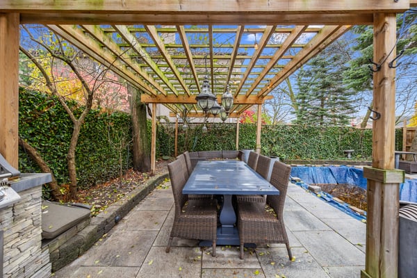 57 Ridge Hill Dr, Toronto, ON