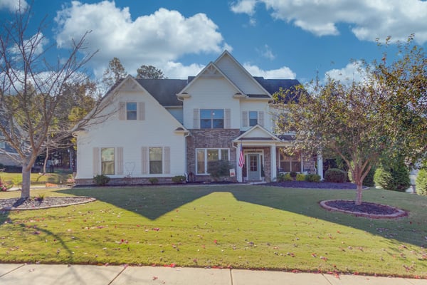 Updated 5BR/4BA Home in Gated Sterling Lake of Jefferson