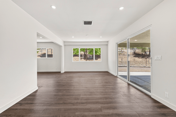 Dining Room/Flex