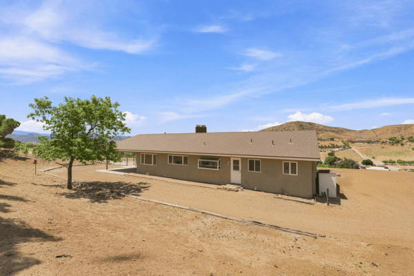 4545 Fairlane St, Acton, CA