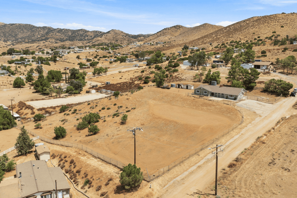 4545 Fairlane St, Acton, CA