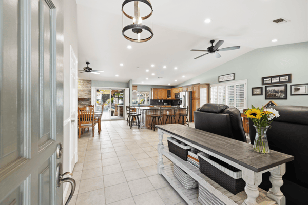 28362 Contessa Ave, Saugus, CA