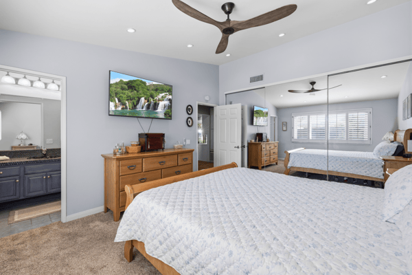 28362 Contessa Ave, Saugus, CA