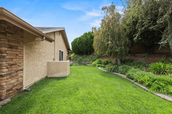 28362 Contessa Ave, Saugus, CA