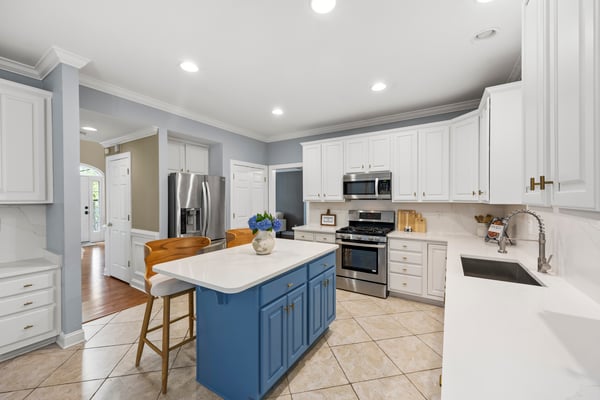2832 Shady Reach Lane, Charlotte, NC