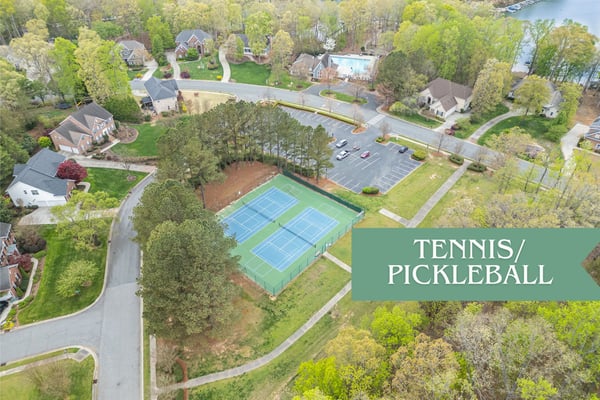 2832 Shady Reach Lane, Charlotte, NC