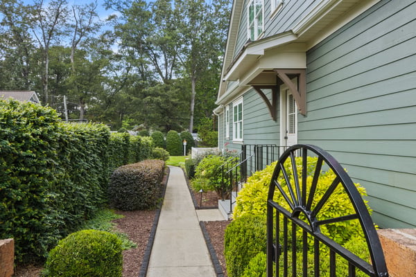16 Willow Springs Drive, Greenville, SC