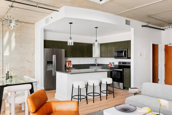 1860 Washington St, 607, Denver, CO