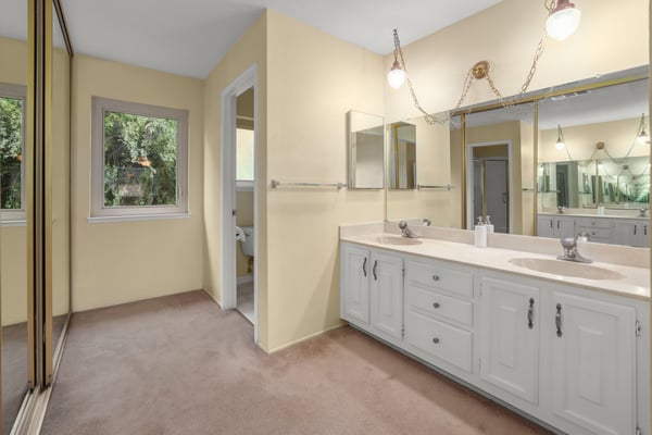 25638 West Camino Vista, Hayward, CA