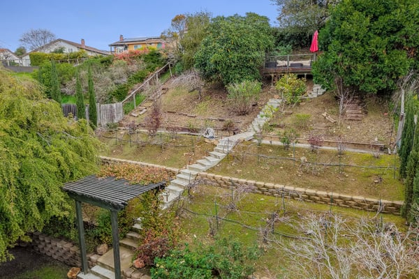 25638 West Camino Vista, Hayward, CA