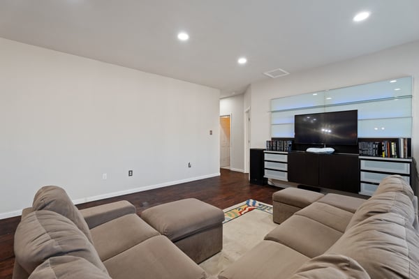9240 Hollywood Drive, Gainesville, GA