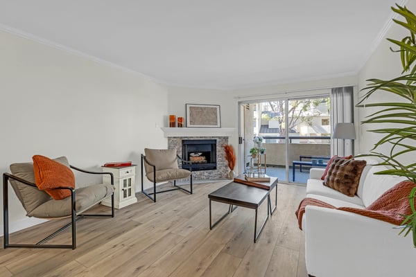 5500 owensmouth ave, 104, los angeles, CA