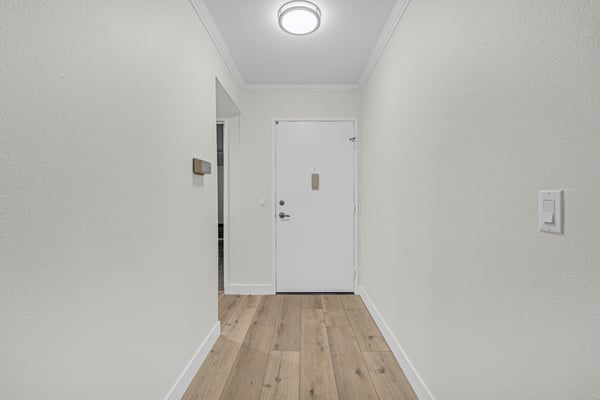 5500 owensmouth ave, 104, los angeles, CA