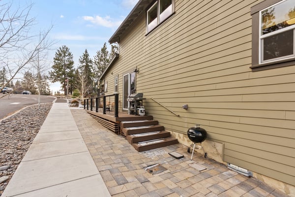 1078 E Black Butte Ave, Sisters, OR