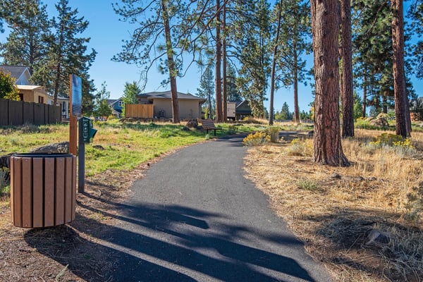 1078 E Black Butte Ave, Sisters, OR