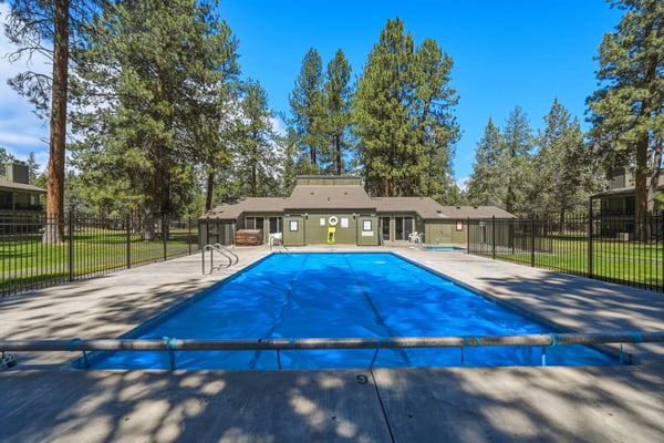 813 E Desperado Trail, Unit 102, Sisters, OR
