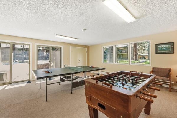 813 E Desperado Trail, Unit 102, Sisters, OR
