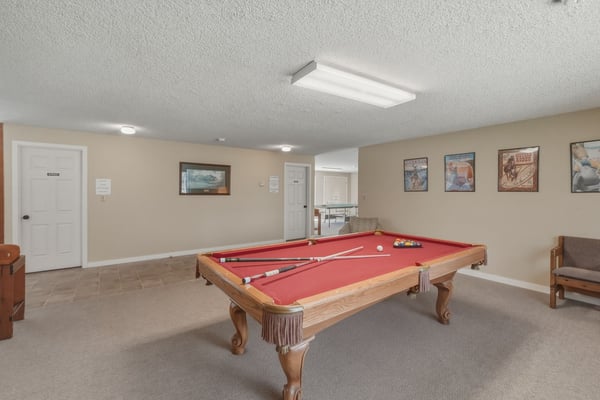 813 E Desperado Trail, Unit 102, Sisters, OR