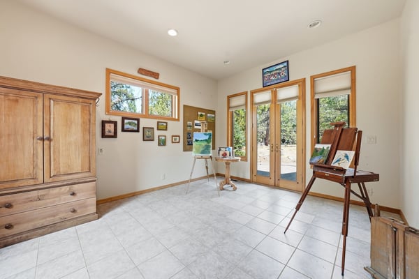 16863 Royal Coachman Drive, Sisters, OR