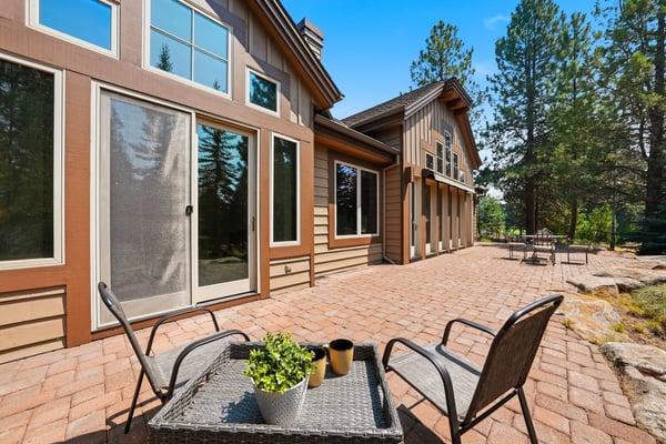 16863 Royal Coachman Drive, Sisters, OR