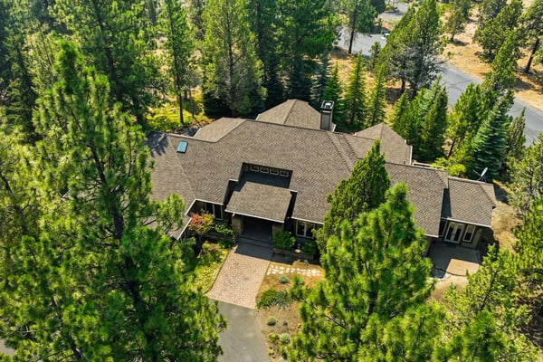 16863 Royal Coachman Drive, Sisters, OR