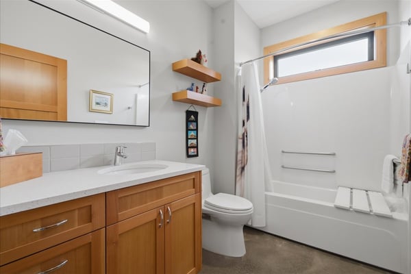 17740 Ox Spur Ct, Bend, OR