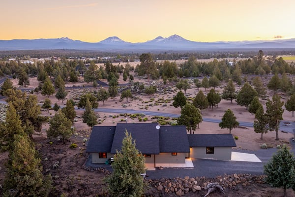 17740 Ox Spur Ct, Bend, OR