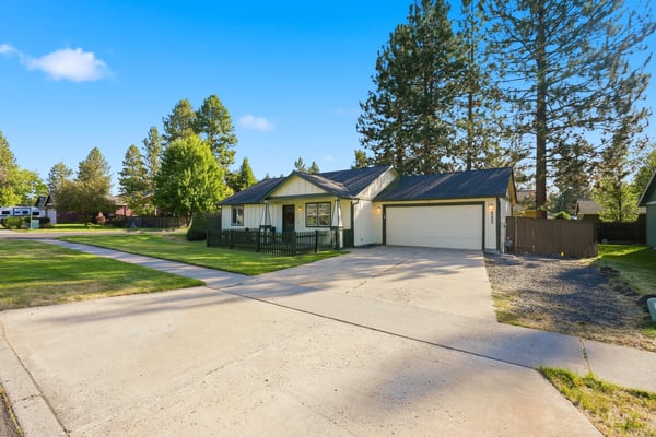 60998 Honkers Lane, Bend, OR
