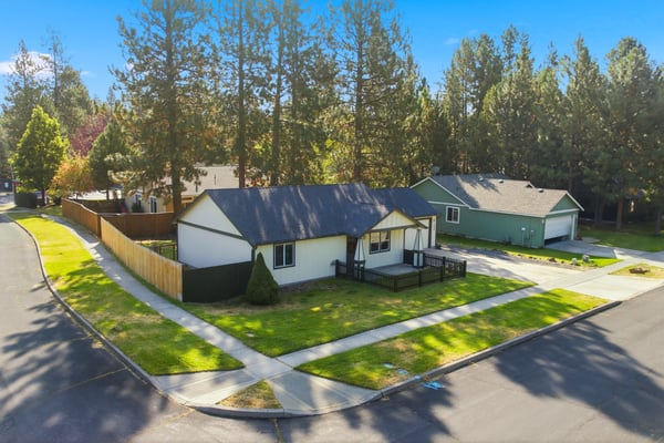 60998 Honkers Lane, Bend, OR