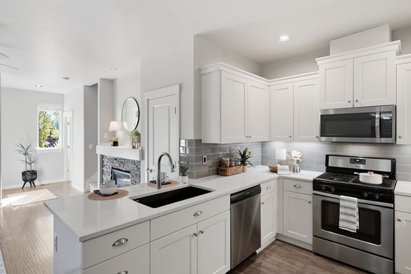 3433 SW 28th Street, Redmond, OR