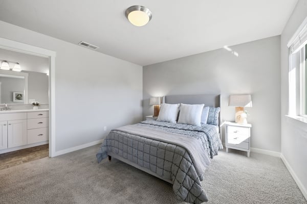 3433 SW 28th Street, Redmond, OR