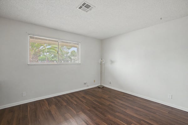 7264 Eldora Ave., Las Vegas, NV
