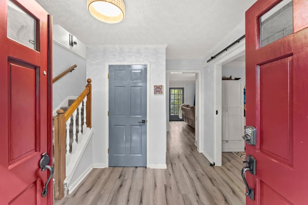 3824 Shawnee Run SW, Lilburn, GA