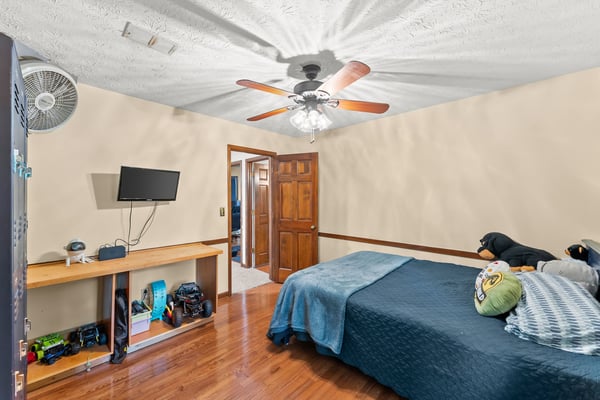 3824 Shawnee Run SW, Lilburn, GA
